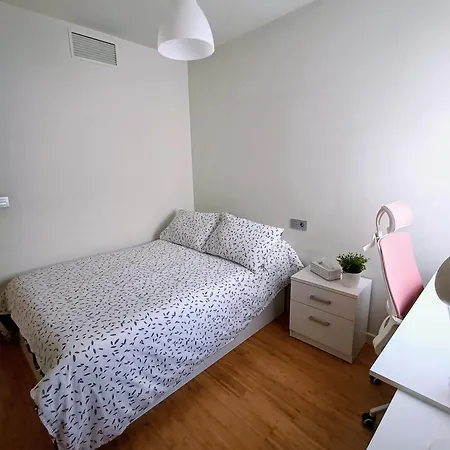 Acogedora Habitacion Privada En Villa Mayka-2